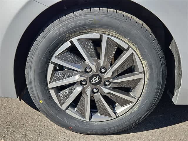 Thumbnail: 2020 Hyundai Ioniq - 12