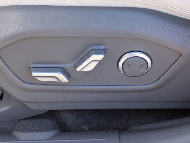 Thumbnail: 2026 Hyundai Santa Fe - 17