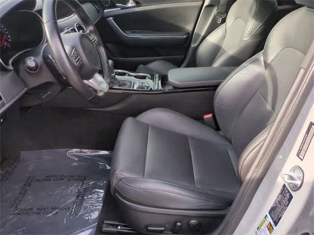 Thumbnail: 2022 Kia Stinger - 14