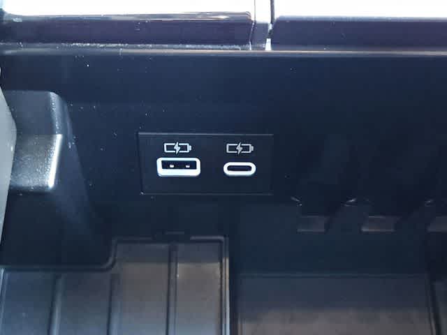 Thumbnail: 2024 Toyota Sequoia - 31