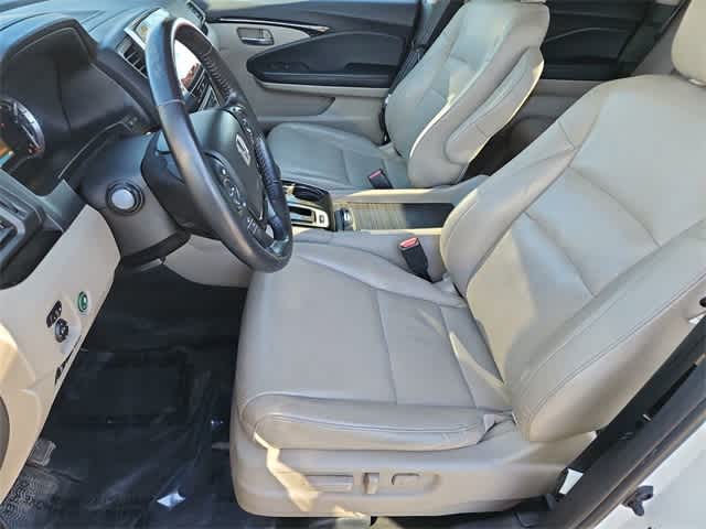 Thumbnail: 2018 Honda Ridgeline - 16