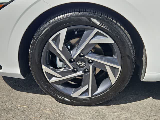 Thumbnail: 2024 Hyundai Elantra - 13