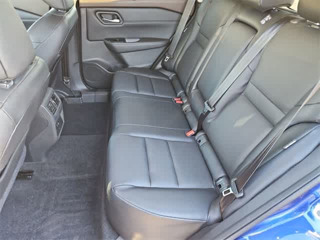 Thumbnail: 2022 Nissan Rogue - 20