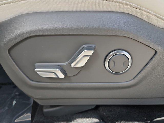 Thumbnail: 2026 Hyundai Santa Fe - 17