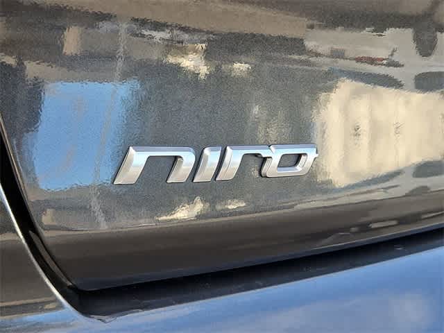 Thumbnail: 2022 Kia Niro - 13