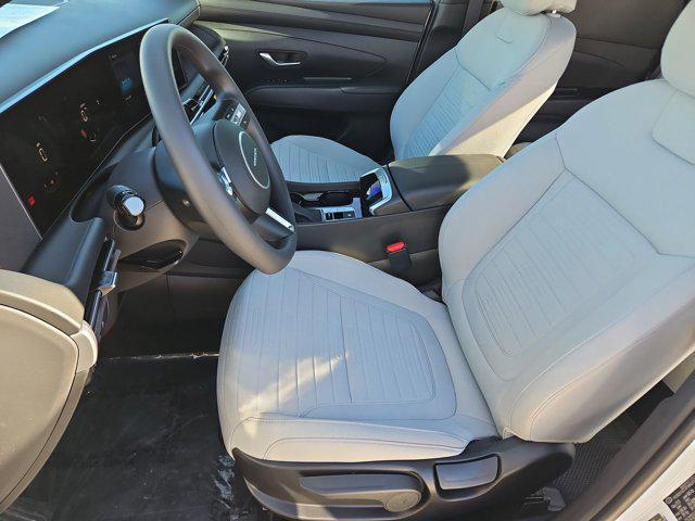 Thumbnail: 2025 Hyundai Santa Cruz - 16