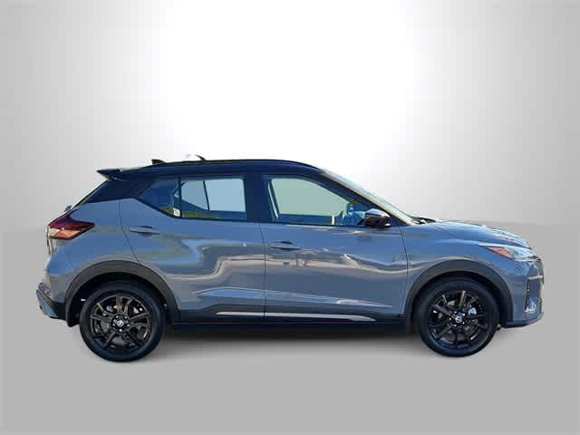 Thumbnail: 2021 Nissan Kicks - 9