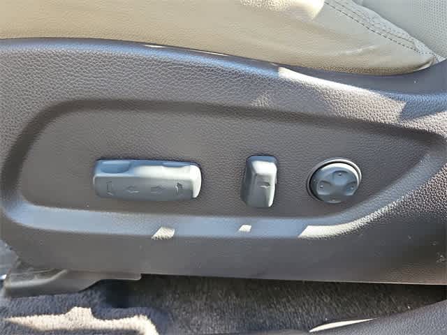 Thumbnail: 2019 Hyundai Santa Fe - 18