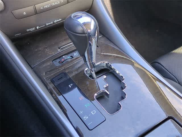 Thumbnail: 2014 Lexus IS - 32