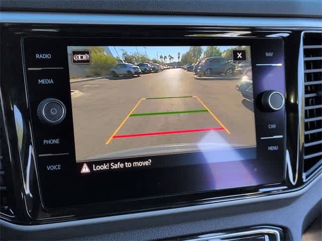 Thumbnail: 2021 Volkswagen Atlas - 32