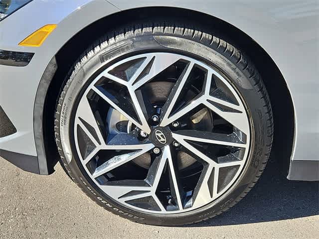 Thumbnail: 2024 Hyundai Ioniq 6 - 13