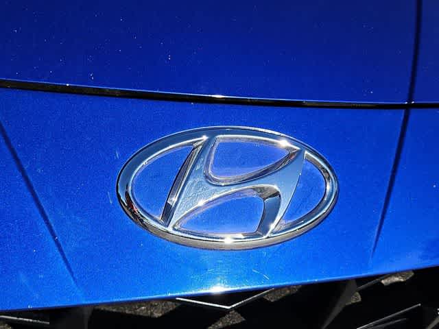 Thumbnail: 2022 Hyundai Elantra - 11