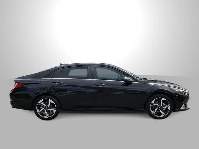 Thumbnail: 2023 Hyundai Elantra - 9
