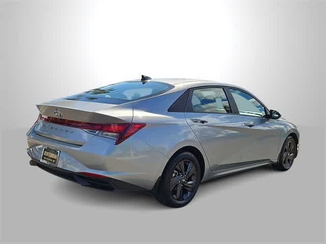 Thumbnail: 2022 Hyundai Elantra - 8
