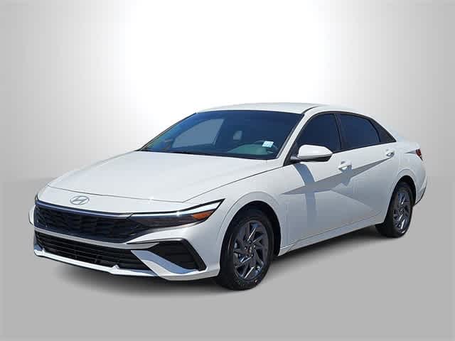 Thumbnail: 2024 Hyundai Elantra - 4