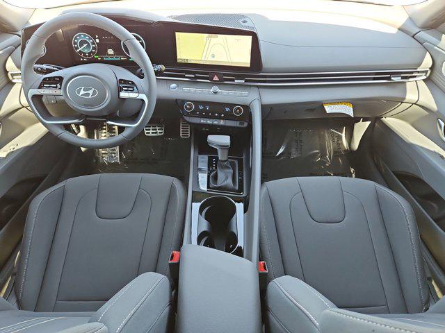 Thumbnail: 2025 Hyundai Elantra - 15