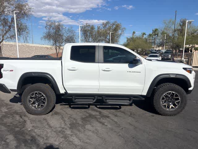 Thumbnail: 2024 Chevrolet Colorado - 10