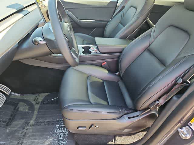 Thumbnail: 2022 Tesla Model Y - 16