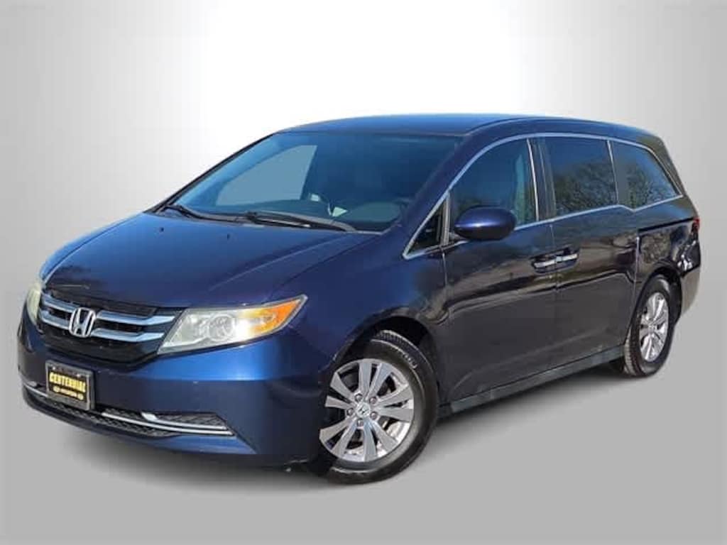 Used 2016 Honda Odyssey SE Van Passenger Van