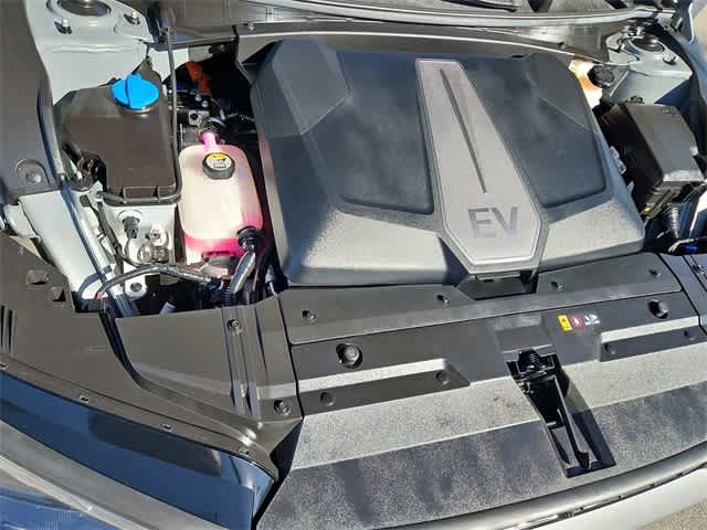 Thumbnail: 2023 Kia EV6 - 14