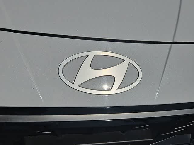 Thumbnail: 2024 Hyundai Elantra - 11