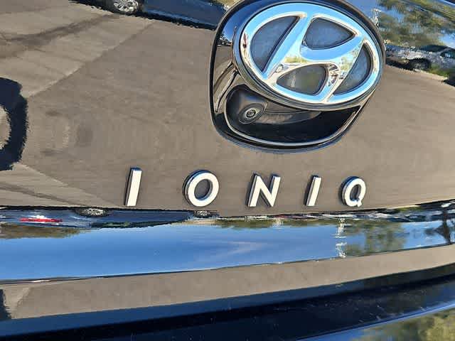 Thumbnail: 2022 Hyundai Ioniq - 12