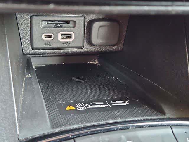 Thumbnail: 2022 Chevrolet Bolt EUV - 29