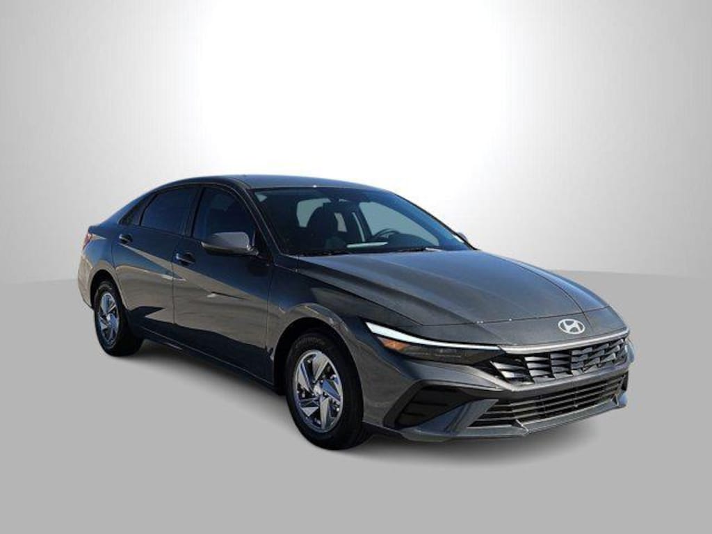 New 2026 Hyundai Elantra SE Sedan