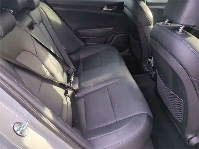 Thumbnail: 2022 Kia Stinger - 18