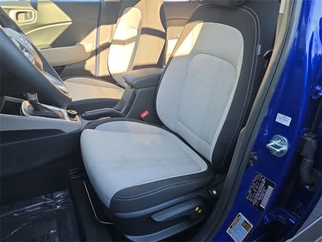 Thumbnail: 2023 Hyundai Venue - 16