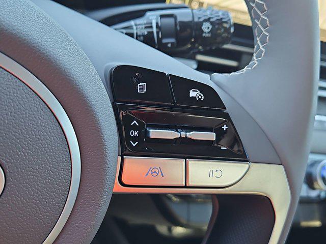 Thumbnail: 2025 Hyundai Elantra - 23