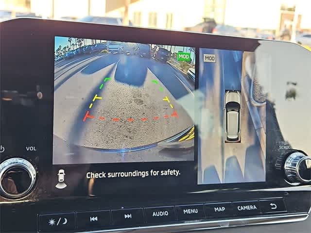 Thumbnail: 2022 Mitsubishi Outlander - 30