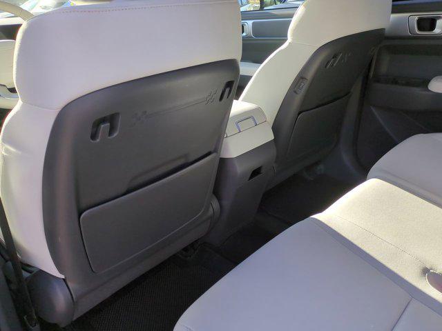 Thumbnail: 2026 Hyundai Santa Fe - 17