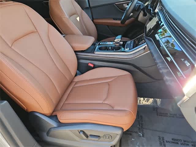 Thumbnail: 2022 Audi Q8 - 23