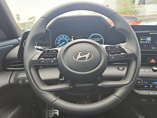 Thumbnail: 2025 Hyundai Elantra - 18