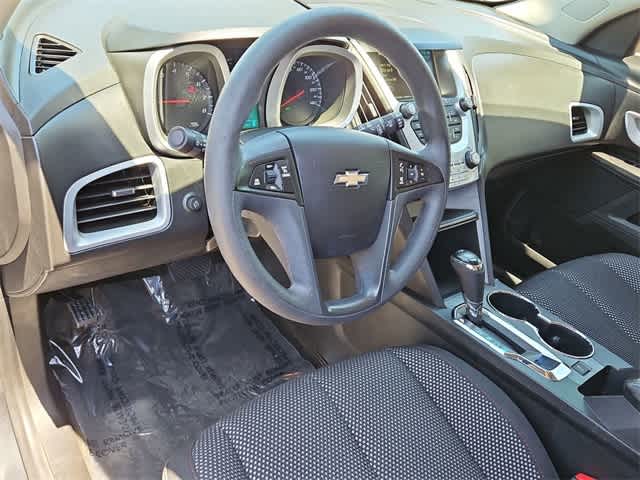 2017 Chevrolet Equinox LS 10