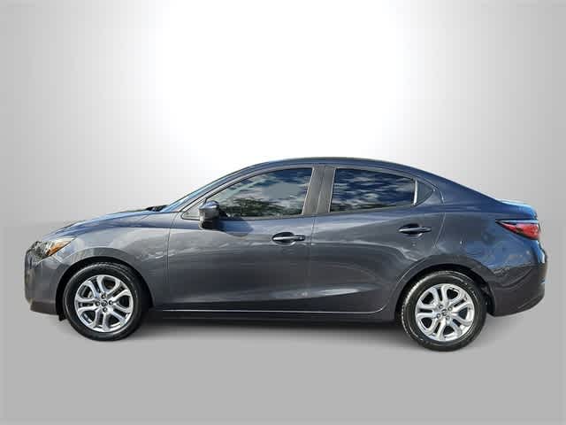 Thumbnail: 2017 Toyota Yaris iA - 5