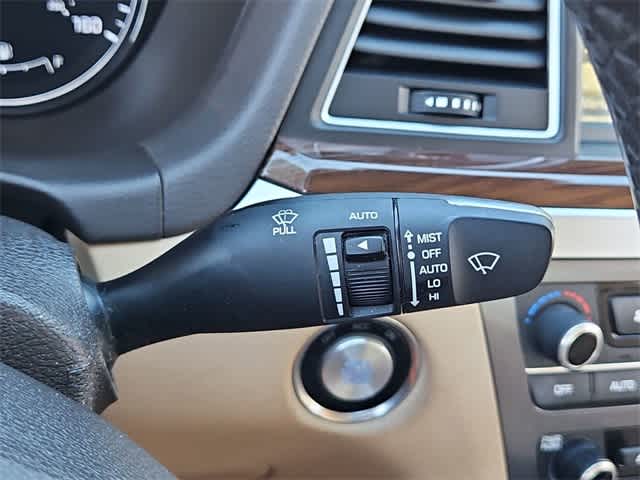 Thumbnail: 2017 Genesis G80 - 27