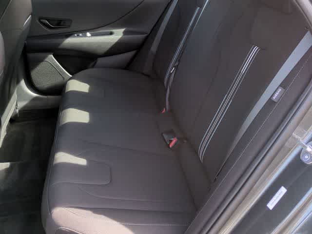 Thumbnail: 2025 Hyundai Elantra - 18