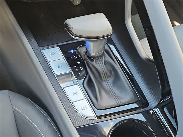 Thumbnail: 2022 Hyundai Elantra - 29