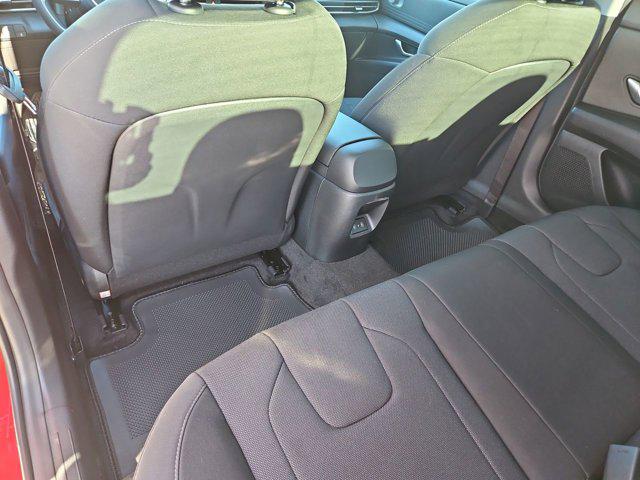 Thumbnail: 2025 Hyundai Elantra - 17