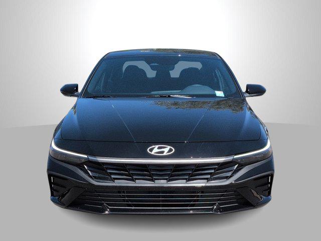 Thumbnail: 2026 Hyundai Elantra - 3