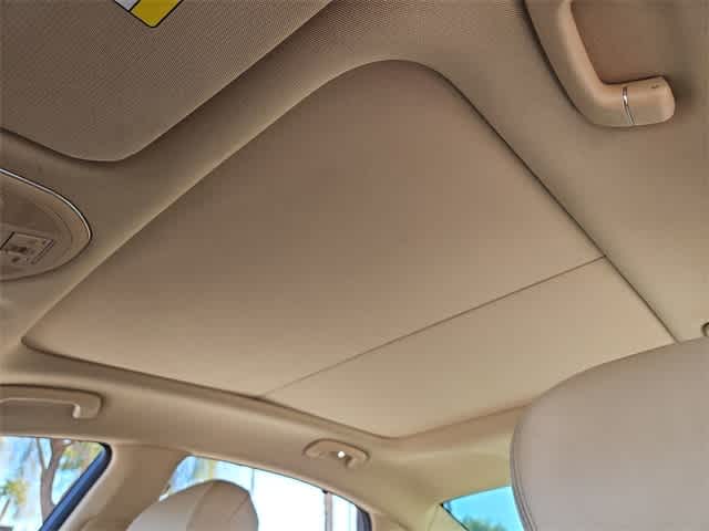 Thumbnail: 2017 Genesis G80 - 20