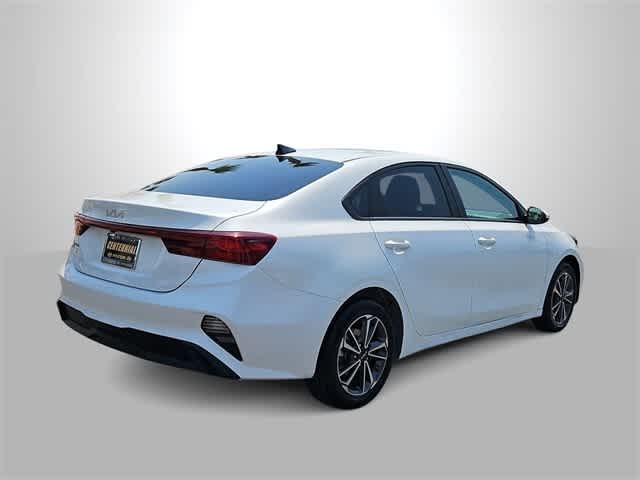 Thumbnail: 2022 Kia Forte - 7