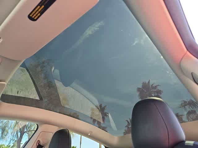 Thumbnail: 2022 Tesla Model Y - 19