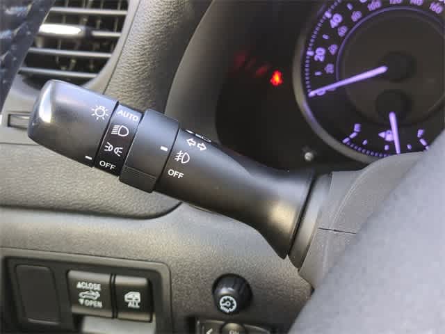 Thumbnail: 2014 Lexus IS - 28