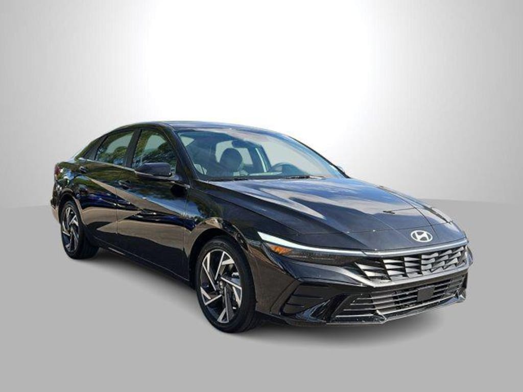 New 2026 Hyundai Elantra Limited Sedan