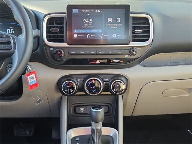 Thumbnail: 2023 Hyundai Venue - 27