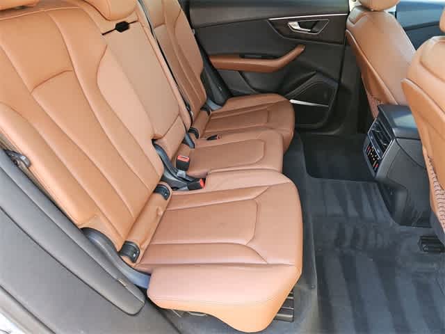 Thumbnail: 2022 Audi Q8 - 22