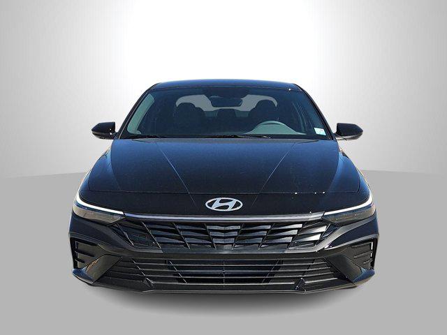 Thumbnail: 2025 Hyundai Elantra - 3